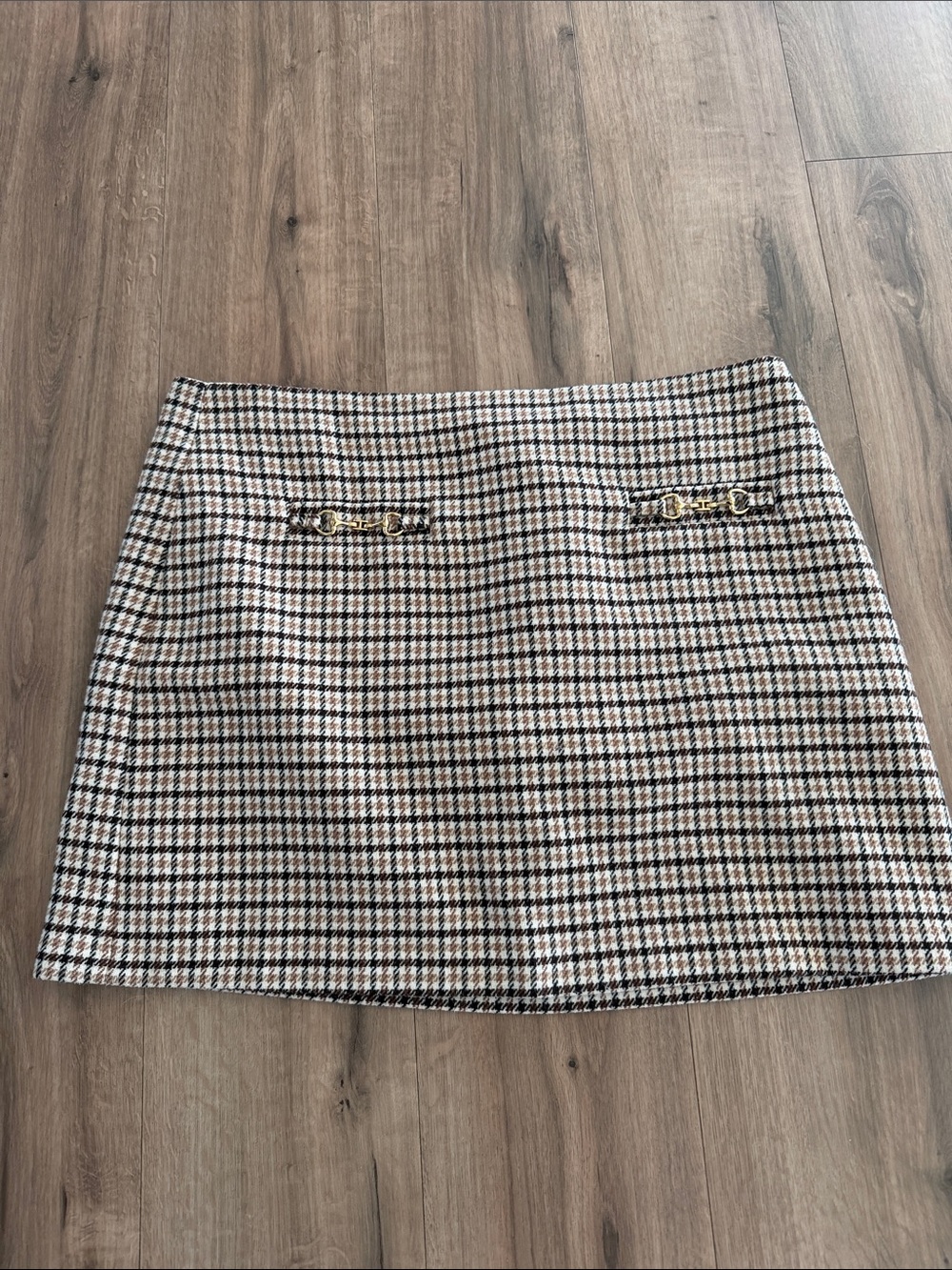 LOFT Houndstooth Mini Skirt in Cream, Black & Tan with Gold Hardware